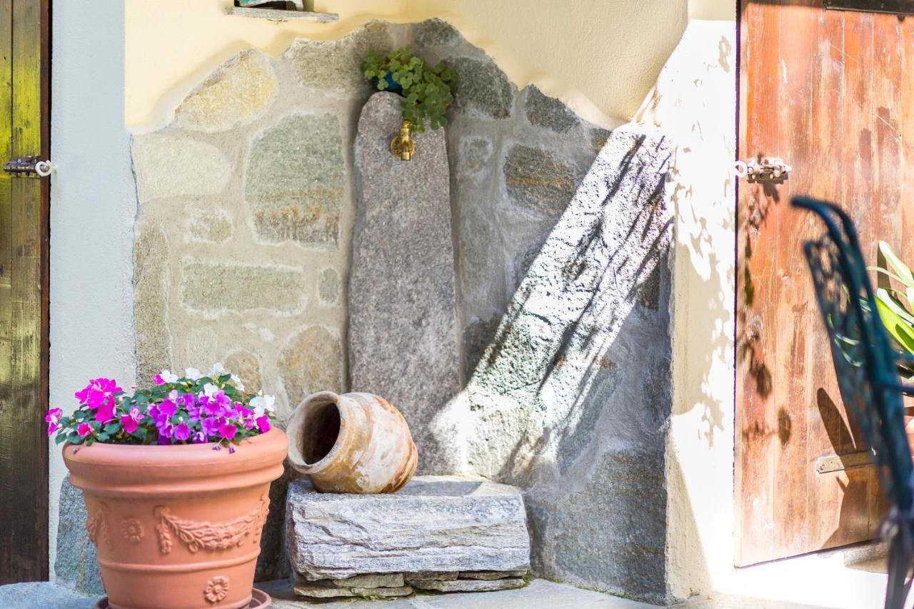 Il Cortiletto Διαμέρισμα Στρέσα Εξωτερικό φωτογραφία